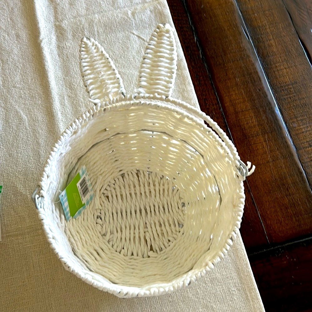 Woven Bunny Easter Basket NWT - Picture 5 of 5